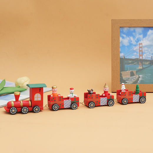 【细腻雕刻！精致手绘】圣诞小火车装饰品儿童节日礼物 橱窗桌面摆件木质小礼品，小巧可爱 手感舒适温暖 童趣十足 商品图3