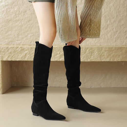 牛反绒高筒靴尖头v口，低跟休闲靴潮流堆堆靴HCY-5010 商品图3