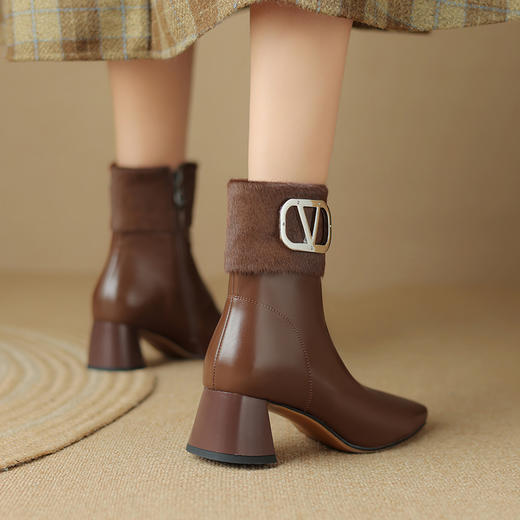 时尚气质，粗跟马毛短靴LD-6618 商品图6