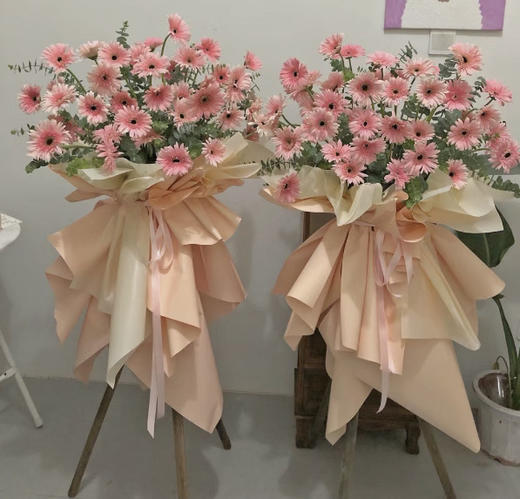 粉色系开业花篮 商品图1