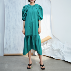 LIYIHAN 宽松褶皱连衣裙 Y233L01940