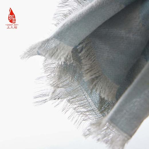 SAINTJOY/上久楷 羊绒围巾  披肩  羊绒缎纹风清月白长披肩 PJS23016 商品图4