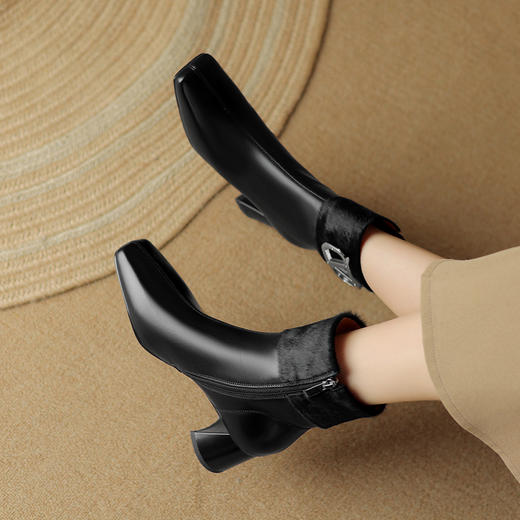 时尚气质，粗跟马毛短靴LD-6618 商品图2