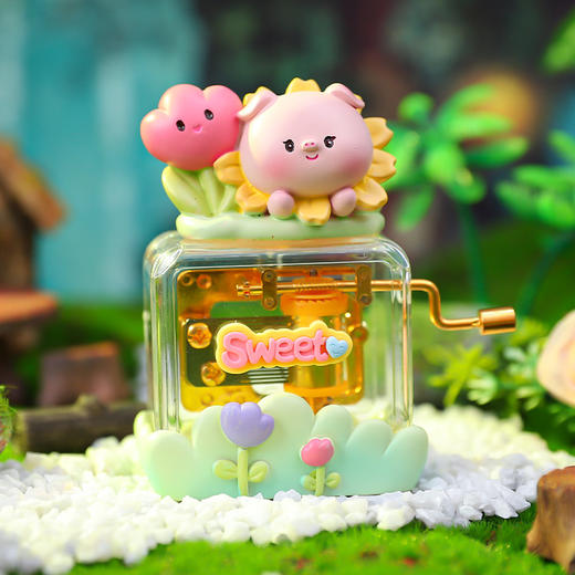 年终大促！【造型可爱有趣！表情生动活泼】创意萌宠音乐会卡通兔子熊手摇音乐盒，惊喜儿童礼物女生房间八音盒，线条圆润 丰富细节 商品图6