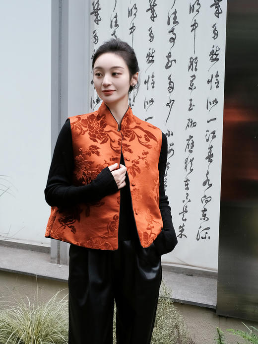 下架|盛唐牡丹 |柿子红真丝漳绒对襟马甲 商品图0