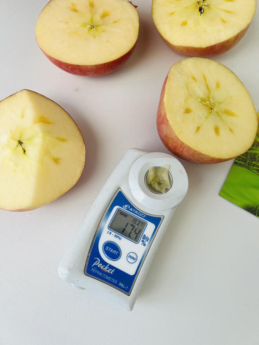 正宗阿克苏小糖心苹果🍎，来自阿克苏核心产区红旗坡，甜甜甜，脆甜口感，顺应时节，有的糖心已化，有概率没糖心的情况，但是都好吃，介意勿拍 商品图6