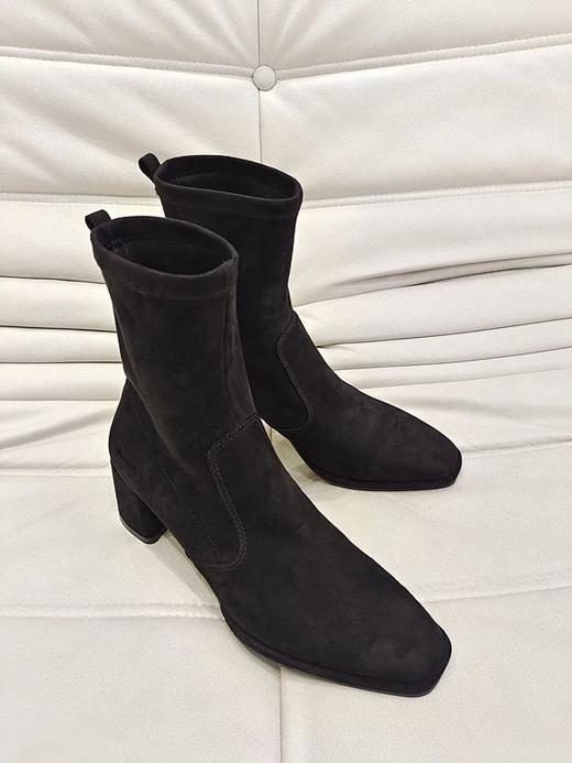 【SaCha】羊京绒弹力短靴👢 秋冬最值得买的靴子！超显瘦！显腿长！搭配大衣、裙子、短外套、长风衣 全部都很好看🥰 ✅羊反绒皮鞋面➕橡胶大底 ✅高弹舒适鞋垫，运动鞋脚感 商品图2