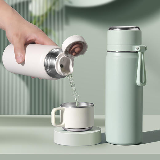 【新款提绳保温杯】大容量316不锈钢保温杯 直饮/杯盖两种喝水方式 保温一整天 550ML 商品图0