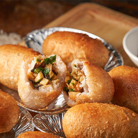 「临家商城」厦门芋泥包｜精选福鼎槟榔芋。馅料饱满，口感丰富。制作方便，解冻后油炸即可——临家NearMart