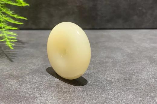 【御珠宫坊】糖羊脂白玉平安扣 商品图3