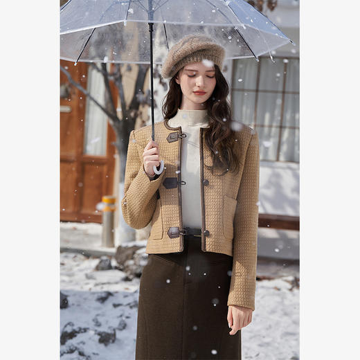 复古暗格纹短款呢子外套女2023秋季设计高级感蘑菇挂耳对扣短上衣V2138927 商品图0