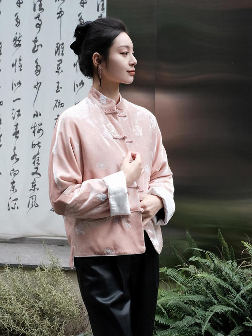盛唐牡丹|真丝丝绒绣花对襟夹棉外套 (三色可选） 商品图9