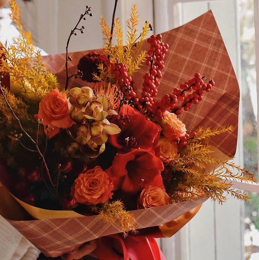《毛呢格子大衣》现代风暖色系花束 商品图2