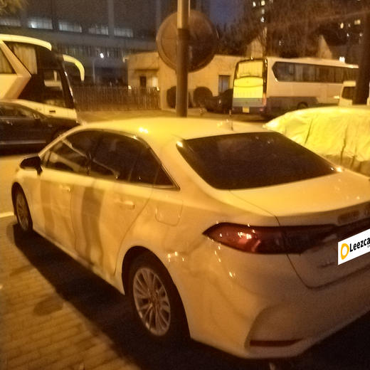 丰田 亚洲狮 2.0L 豪华版【长租-北京】 商品图3