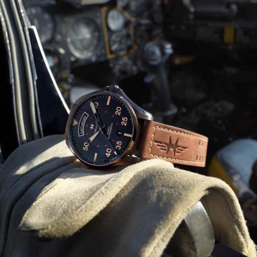 汉米尔顿 Hamilton 卡其航空系列飞行员双历自动机械表 H64605531 商品图3