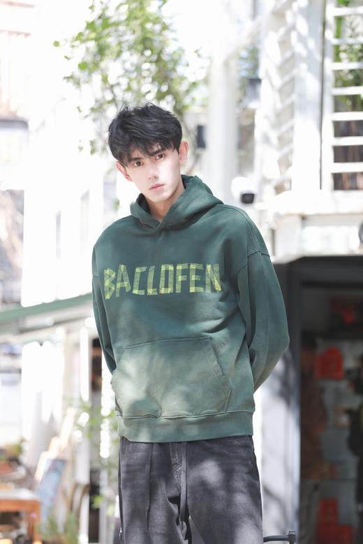 W33396548复古水洗渐变帽衫卫衣 商品图4