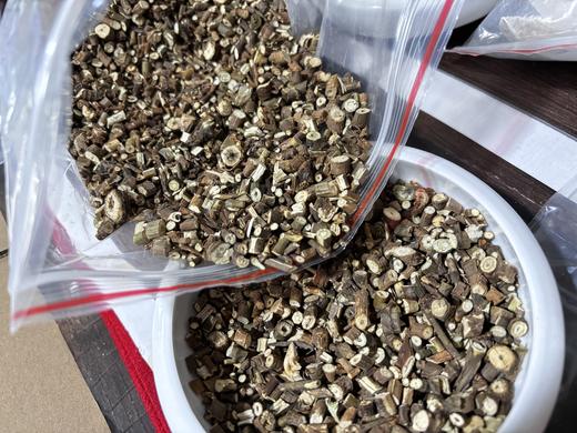 仙蒙 道地堂 山西北柴胡 北柴胡根 切段生柴胡道地堂柴胡根 商品图2