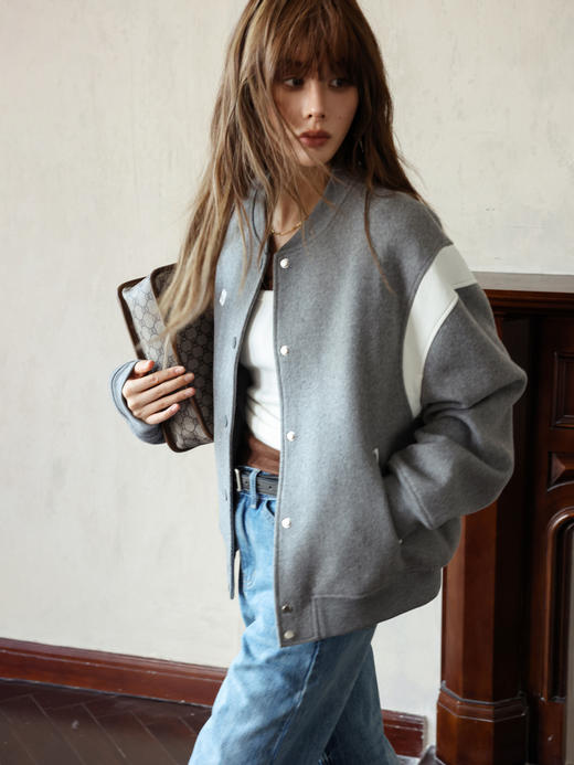 SOMESOWE 皮革拼接刺绣羊毛毛呢廓形棒球服外套S2306228[福利品] 商品图1