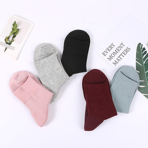 女士松口防裂袜足跟型 中筒袜 纯色乳胶防裂四季款棉袜 缓解干裂脚跟疼痛 告别脚裂脚干烦恼 5双/盒装 商品图7