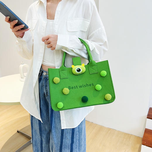 冬季限定卡通毛毡包包 商品图1