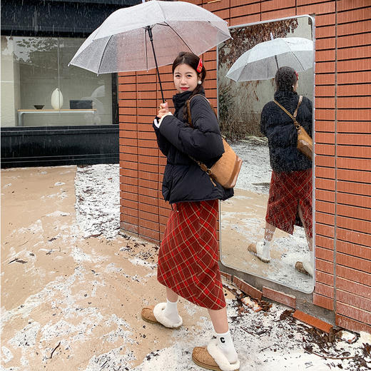 <曾小咸推荐>【微甜慕斯】黑色棉服+红色格子裙 商品图2