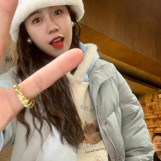 <曾小咸推荐>【韩系叠穿】蓝色棉服+卫衣+鲨鱼裤 商品图1