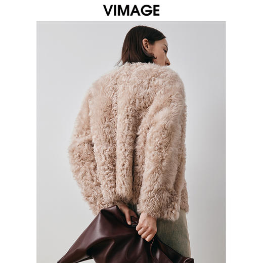 VIMAGE纬漫纪冬季新款气质修身羊毛羊皮革外套大衣V2093605 商品图4