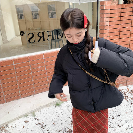 <曾小咸推荐>【微甜慕斯】黑色棉服+红色格子裙 商品图0