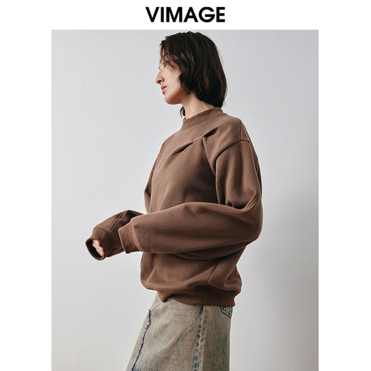 VIMAGE纬漫纪冬季新款时尚休闲宽松套头卫衣女上衣V2013625 商品图3
