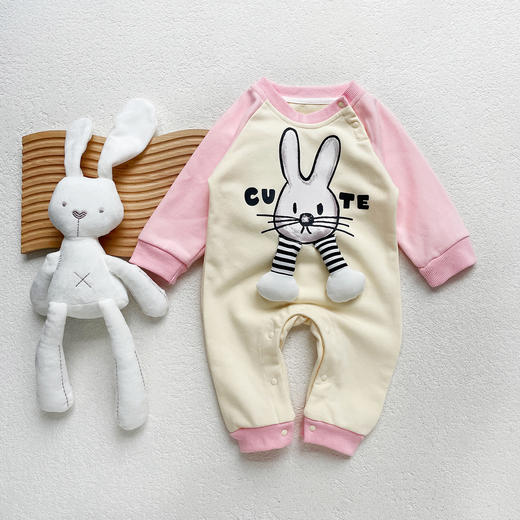 【柔软亲肤！温暖时尚】秋冬款婴儿包屁衣0-2岁男女童，长袖连体衣新生儿卡通外出爬服，手工裁剪、安全舒适、童年呵护 商品图3