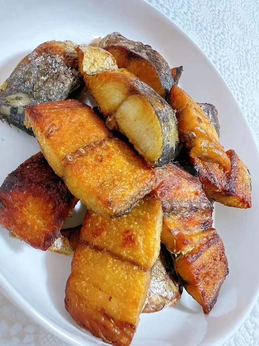 鲅鱼干晒好了，淡盐 干度好，大连湾渔家自晒鲅鱼干，全部用当地船冻10月份以后的鲅鱼晒的，自然晾晒两天，品质特别好 ，肉厚，一点不咸，又香又好吃😋收到货需冷冻保存，全国包邮（偏远地区除外） 商品图12