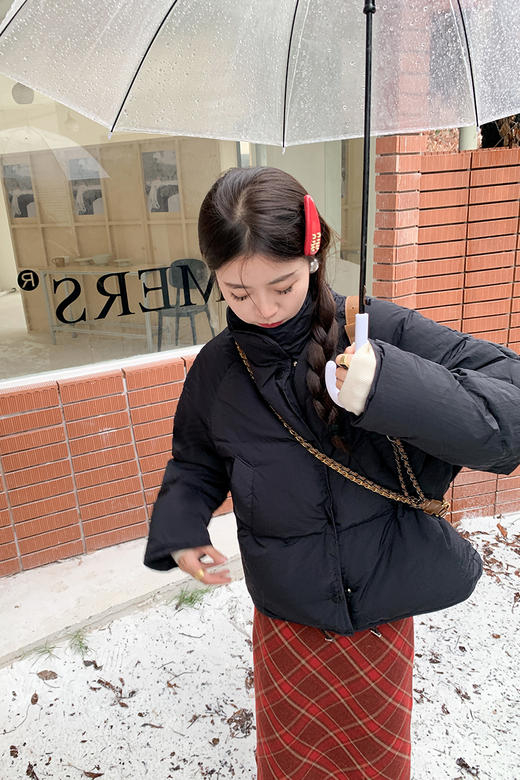 <曾小咸推荐>【微甜慕斯】黑色棉服+红色格子裙 商品图5