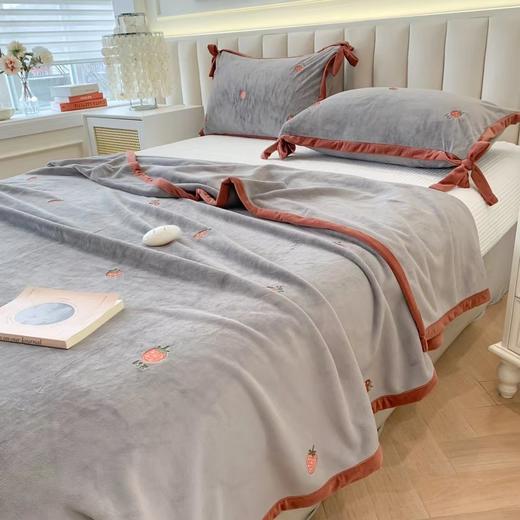 曼庭生活网红韩式绣花玉肤绒四件套 商品图6