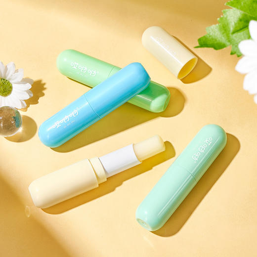 「9.9元包邮！四款可选」哎呦呦洋甘菊精油倍护润唇膏 改善干滋养深层滋润补水淡唇纹 商品图3