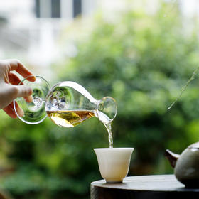 永利汇网红创意玻璃杯高脚分茶器高脚茶杯简约公道杯时尚配件耐热日式