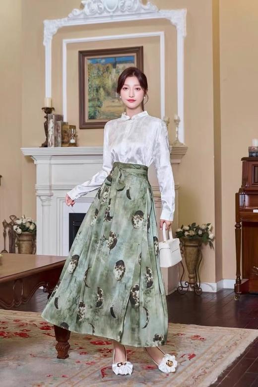 Le Malene 知性气质衬衫马面裙套装 19063 商品图0