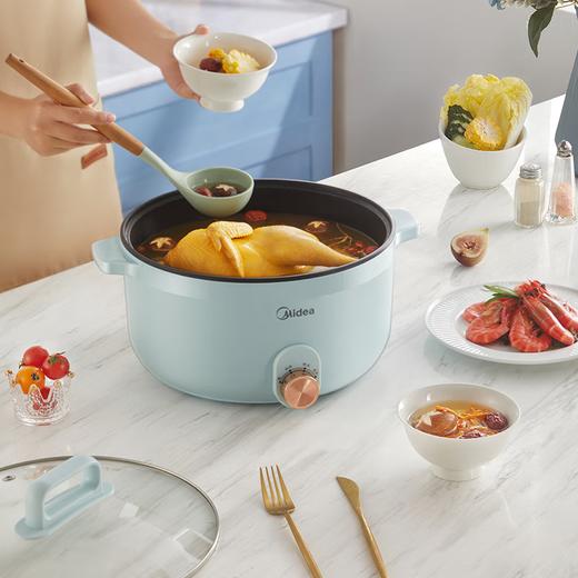 美的（Midea）电火锅学生宿舍电煮锅3-5人多用途锅家用6L大容量电热锅不粘涂层内胆3档火力煎炸煮涮多功能一体锅 【适合3-5人】HGE3002 商品图0
