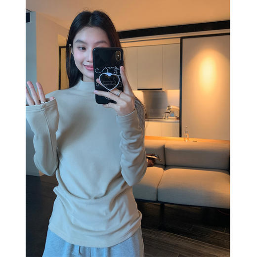 年终大促！【简约纯色！百搭不挑人】双面绒保暖半高领打底衫女秋冬新款，纯色修身显瘦长袖百搭上衣，细腻贴身 显露优雅曲线 温暖舒适 商品图6