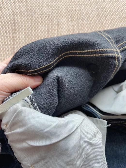 老米群专享秒杀！无退换🎈🎈🎈5分钟内支付有效。 墙裂安利系列《德绒加厚加绒牛仔烟管裤》巨显瘦！！媲美专柜品质~~2色入  K231116A  虢 商品图4