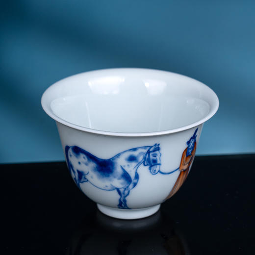 青花斗彩天马图杯 商品图5