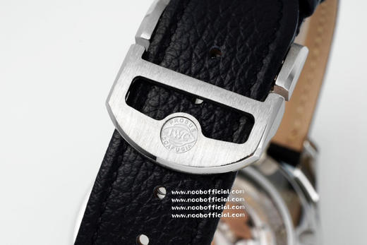 NOOB出品，万国葡萄牙系列IW358315，男款自动机械 ，机芯型号82200 ，28800振频 ，不锈钢材质 ， 表径40.4毫米， 表壳12. 4毫米  ，每个手表零部件都经过专业手表工程师 商品图6