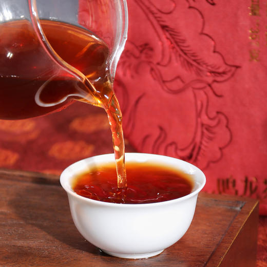 【新品上市】鸣龙十年陈普洱熟茶357g 商品图6