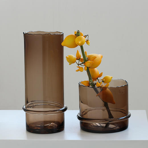 简约轻奢风缠丝直筒琥珀色玻璃花瓶 酒店样板间软装饰品客厅摆件 商品图0