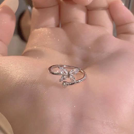 KADER卡蒂罗 冰晶蝴蝶 翩翩蝶舞造型设计梦幻开口可调节 S925银 戒指 女款 银白色 商品图3