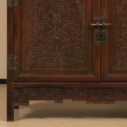 清 红木拐子纹三层带屉书柜（一对） 商品图3