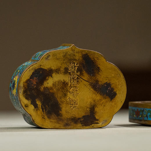 清 铜胎掐丝珐琅如意形香盒（一对） 商品图4