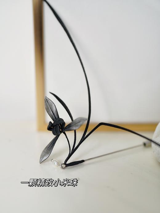 花痴特别定制私享「兰花胸针」中国传统非遗手工渐变缠花兰花胸针 可自行DIY兰叶造型 高雅灵动中式雅韵  助力花粉秋冬新中式穿搭！（少量现货） 商品图10
