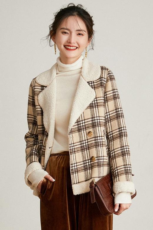 LOUIS YAO/白鹿语 拼接仿羊羔毛毛呢外套 15327 商品图0