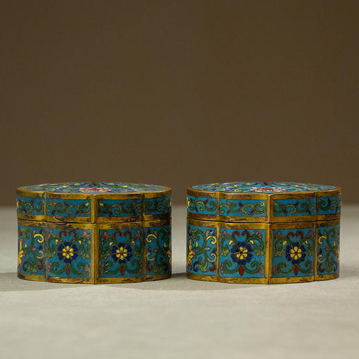 清 铜胎掐丝珐琅如意形香盒（一对） 商品图0