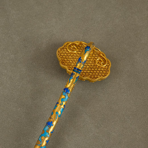 清 银鎏金累丝烧蓝嵌玉如意 商品图3